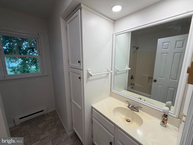 426 JUDIE LN, Lancaster, PA 17603