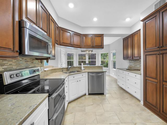 306 Marsh Point Cir, St Augustine, FL 32080