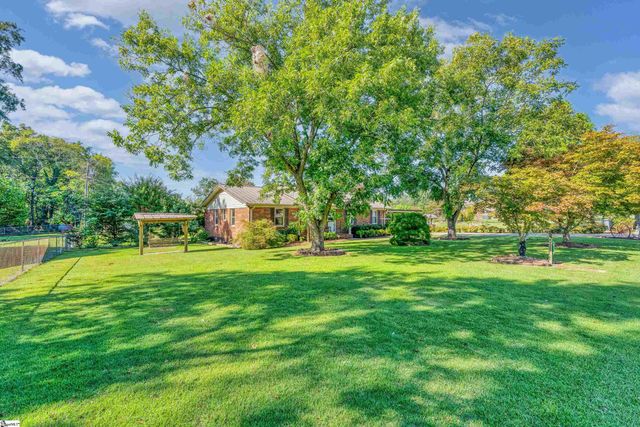 619 Foster Road, Williamston, SC 29697