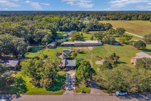 619 Foster Road, Williamston, SC 29697