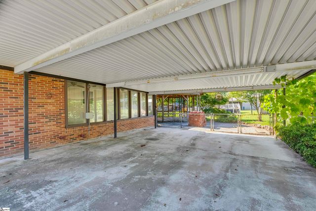 619 Foster Road, Williamston, SC 29697