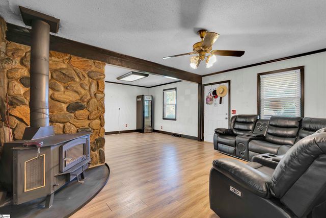 619 Foster Road, Williamston, SC 29697