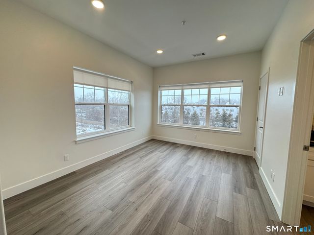 414 Berlin Turnpike 1104, Berlin, CT 06037
