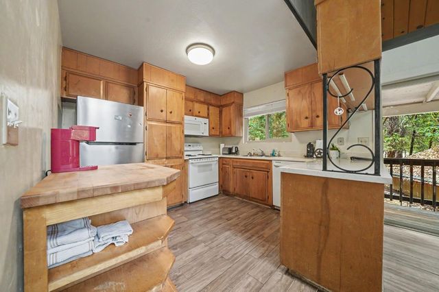26886 Barton Rd, Pioneer, CA 95666