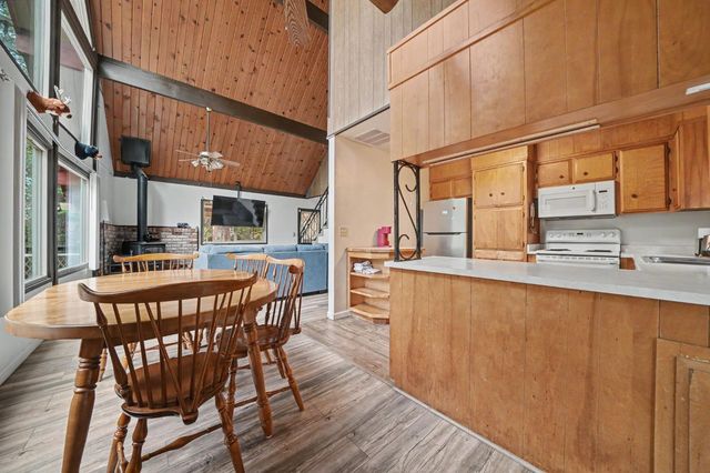 26886 Barton Rd, Pioneer, CA 95666