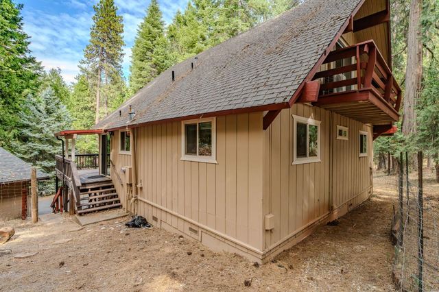 26886 Barton Rd, Pioneer, CA 95666