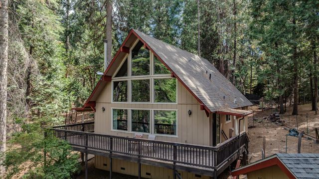 26886 Barton Rd, Pioneer, CA 95666