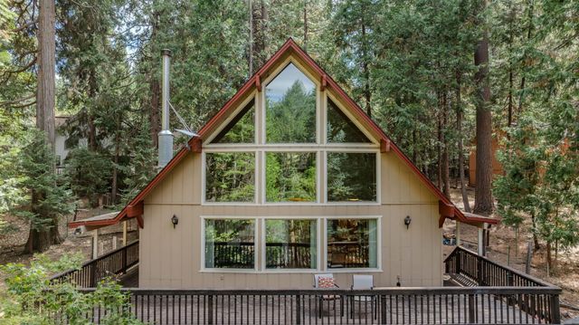 26886 Barton Rd, Pioneer, CA 95666