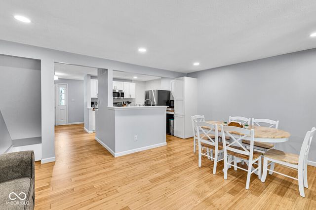 9442 Timber View Drive, Indianapolis, IN 46250