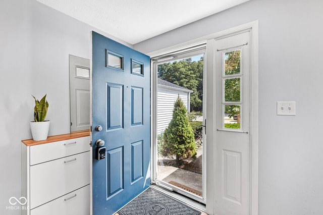 9442 Timber View Drive, Indianapolis, IN 46250