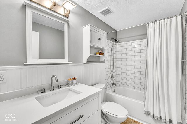 9442 Timber View Drive, Indianapolis, IN 46250