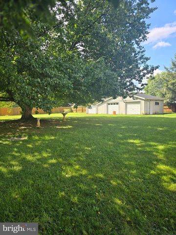 2420 RITNER HWY, Carlisle, PA 17015
