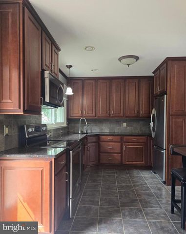 2420 RITNER HWY, Carlisle, PA 17015