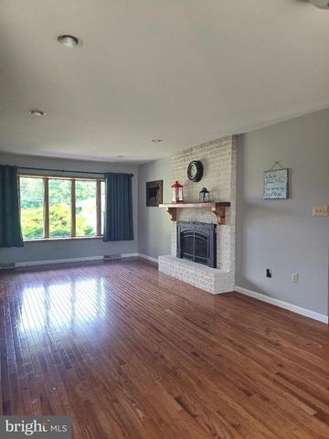 2420 RITNER HWY, Carlisle, PA 17015