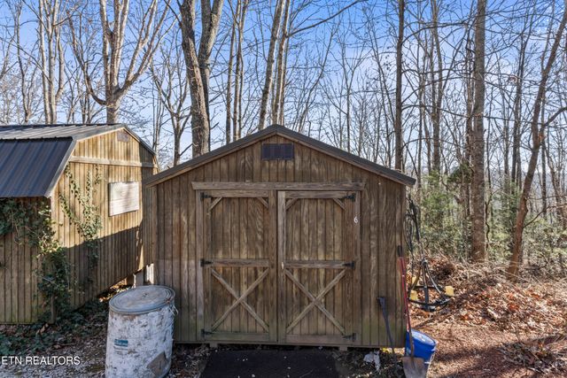 1305 Grievers Chapel Rd, Rockwood, TN 37854