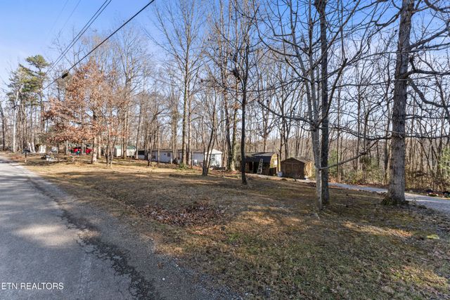 1305 Grievers Chapel Rd, Rockwood, TN 37854