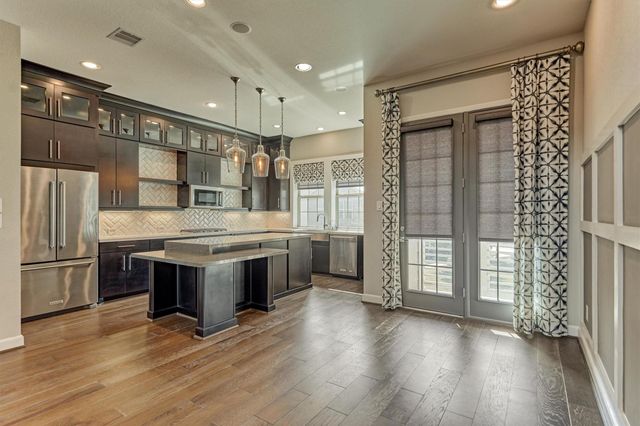 9627 Towne Lake Parkway, Cypress, TX 77433