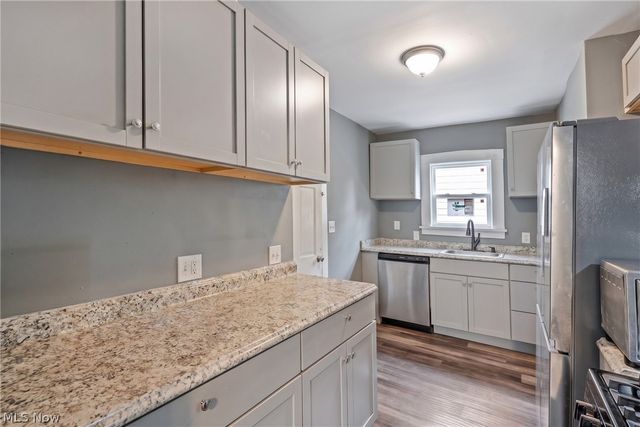 15 Massachusetts Avenue, Poland, OH 44514