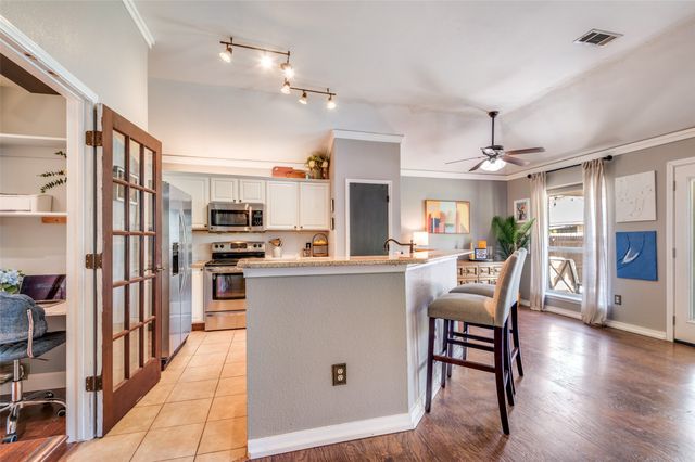 3713 Periwinkle Drive, Fort Worth, TX 76137