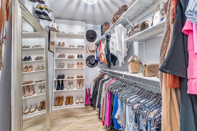 3713 Periwinkle Drive, Fort Worth, TX 76137