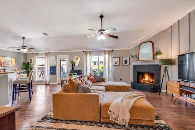 3713 Periwinkle Drive, Fort Worth, TX 76137