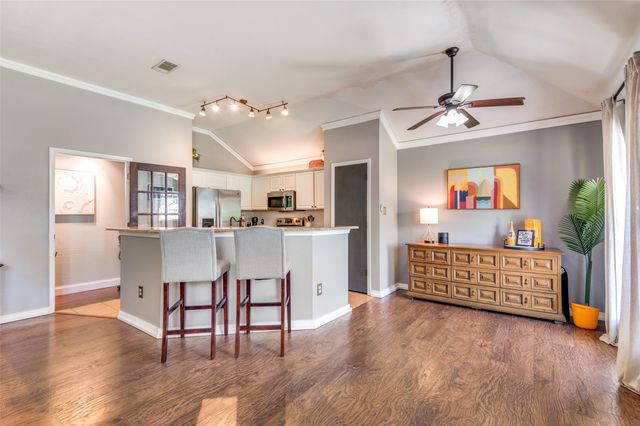 3713 Periwinkle Drive, Fort Worth, TX 76137