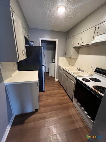 1111 Eastside Drive, Killeen, TX 76543