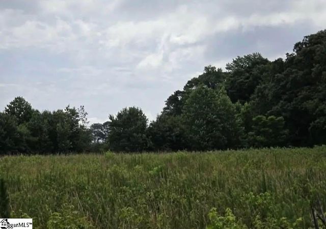 200 Cocoa Road, Inman, SC 29349