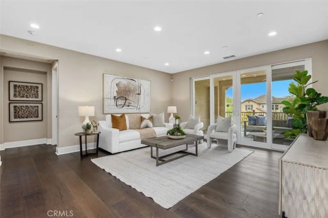 130 Crape Myrtle, Tustin, CA 92782