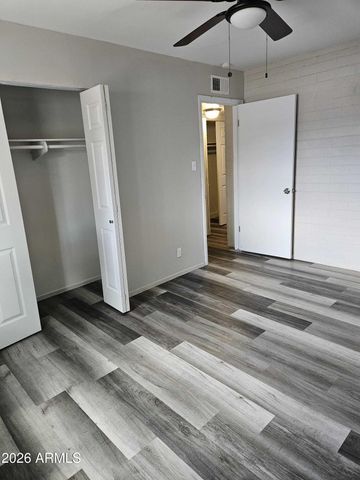2016 W CACTUS Road A, Phoenix, AZ 85029