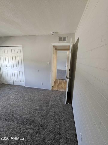 2016 W CACTUS Road A, Phoenix, AZ 85029