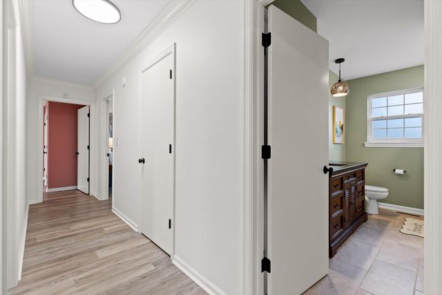 8113 Holly Hills Lane, Chattanooga, TN 37421