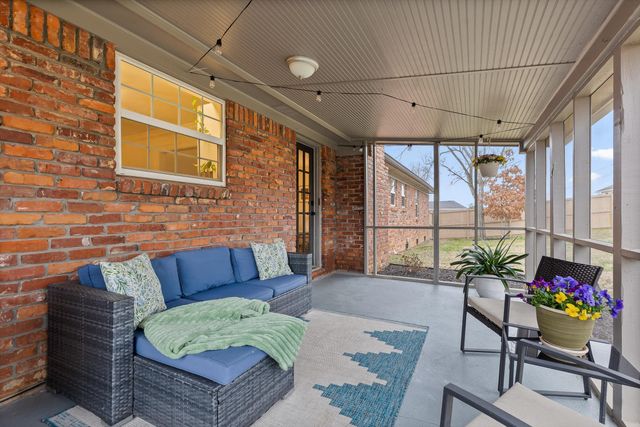 8113 Holly Hills Lane, Chattanooga, TN 37421