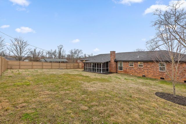8113 Holly Hills Lane, Chattanooga, TN 37421
