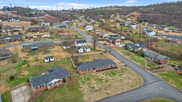 8113 Holly Hills Lane, Chattanooga, TN 37421