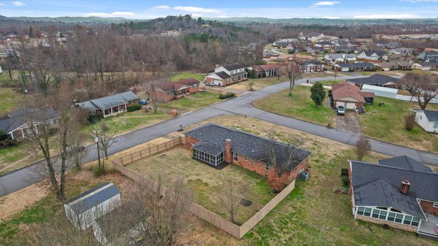 8113 Holly Hills Lane, Chattanooga, TN 37421