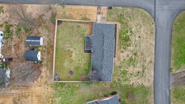 8113 Holly Hills Lane, Chattanooga, TN 37421