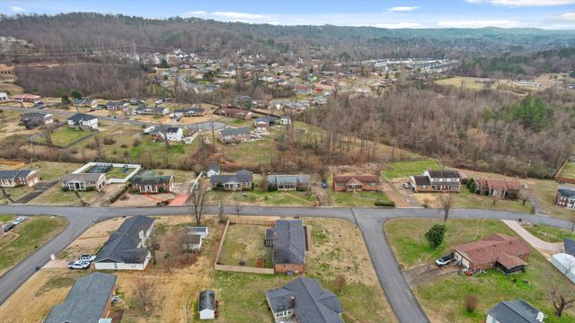 8113 Holly Hills Lane, Chattanooga, TN 37421