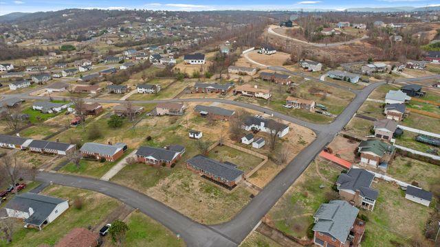 8113 Holly Hills Lane, Chattanooga, TN 37421