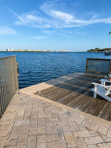 68 YACHT CLUB Drive 22, North Palm Beach, FL 33408