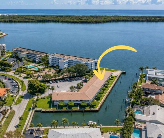 68 YACHT CLUB Drive 22, North Palm Beach, FL 33408