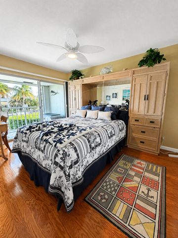 68 YACHT CLUB Drive 22, North Palm Beach, FL 33408