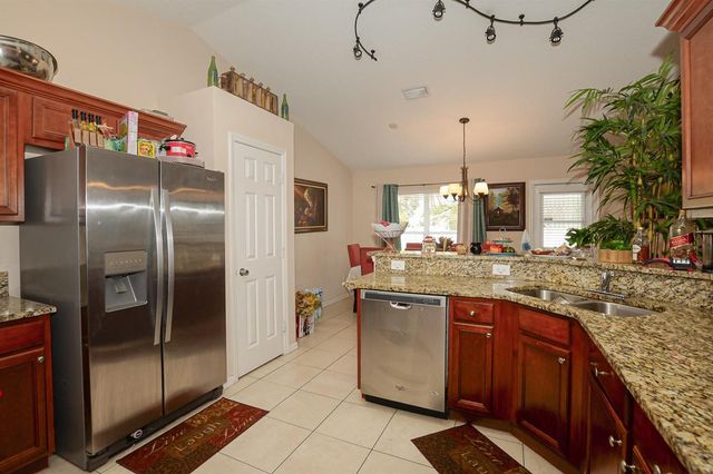 117 NE Jettie Terrace, Port St. Lucie, FL 34983