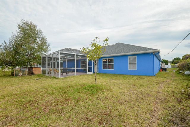 117 NE Jettie Terrace, Port St. Lucie, FL 34983