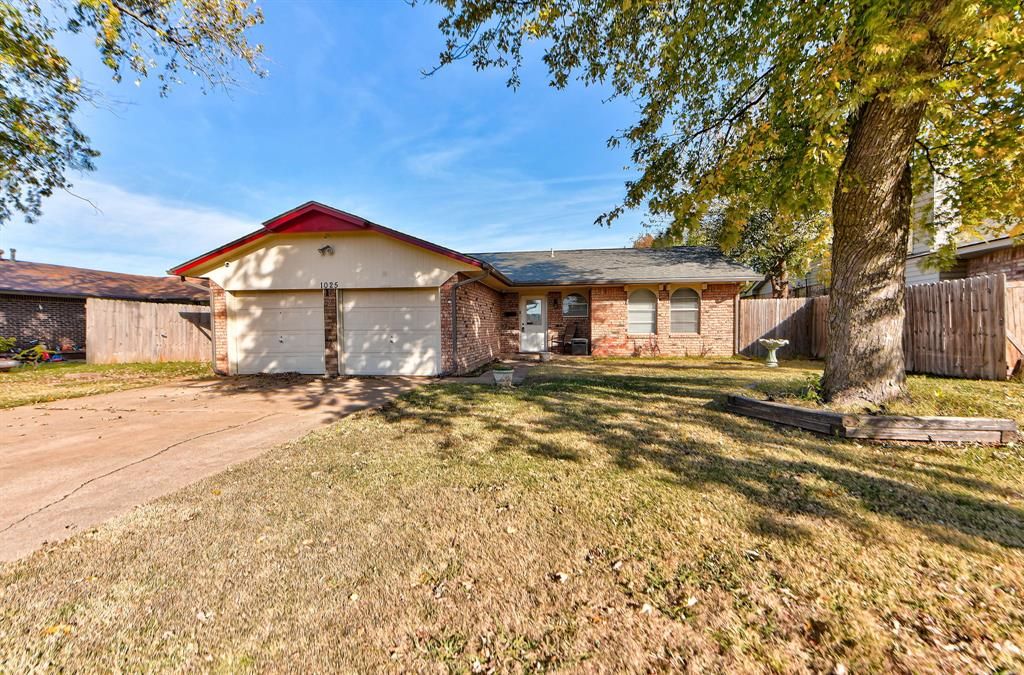 1025 Larkspur Road, Moore, OK 73160