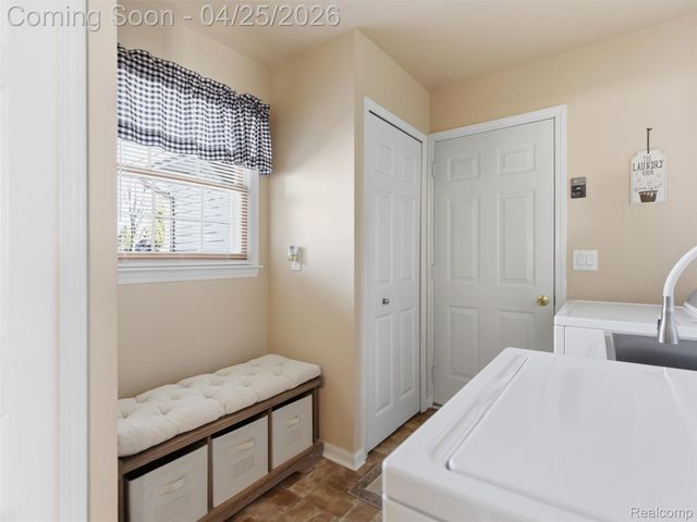 39001 Chartier Street, Harrison Charter Township, MI 48045