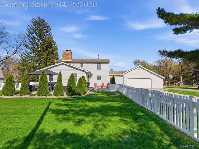 39001 Chartier Street, Harrison Charter Township, MI 48045