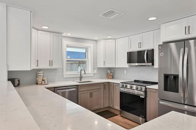 270 GLADIOLUS STREET, Anna Maria, FL 34216