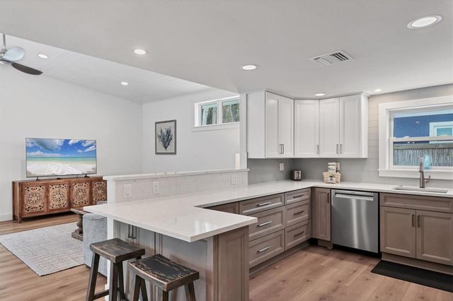 270 GLADIOLUS STREET, Anna Maria, FL 34216