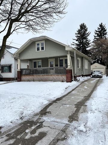 1112 Romayne AVENUE, Racine, WI 53402